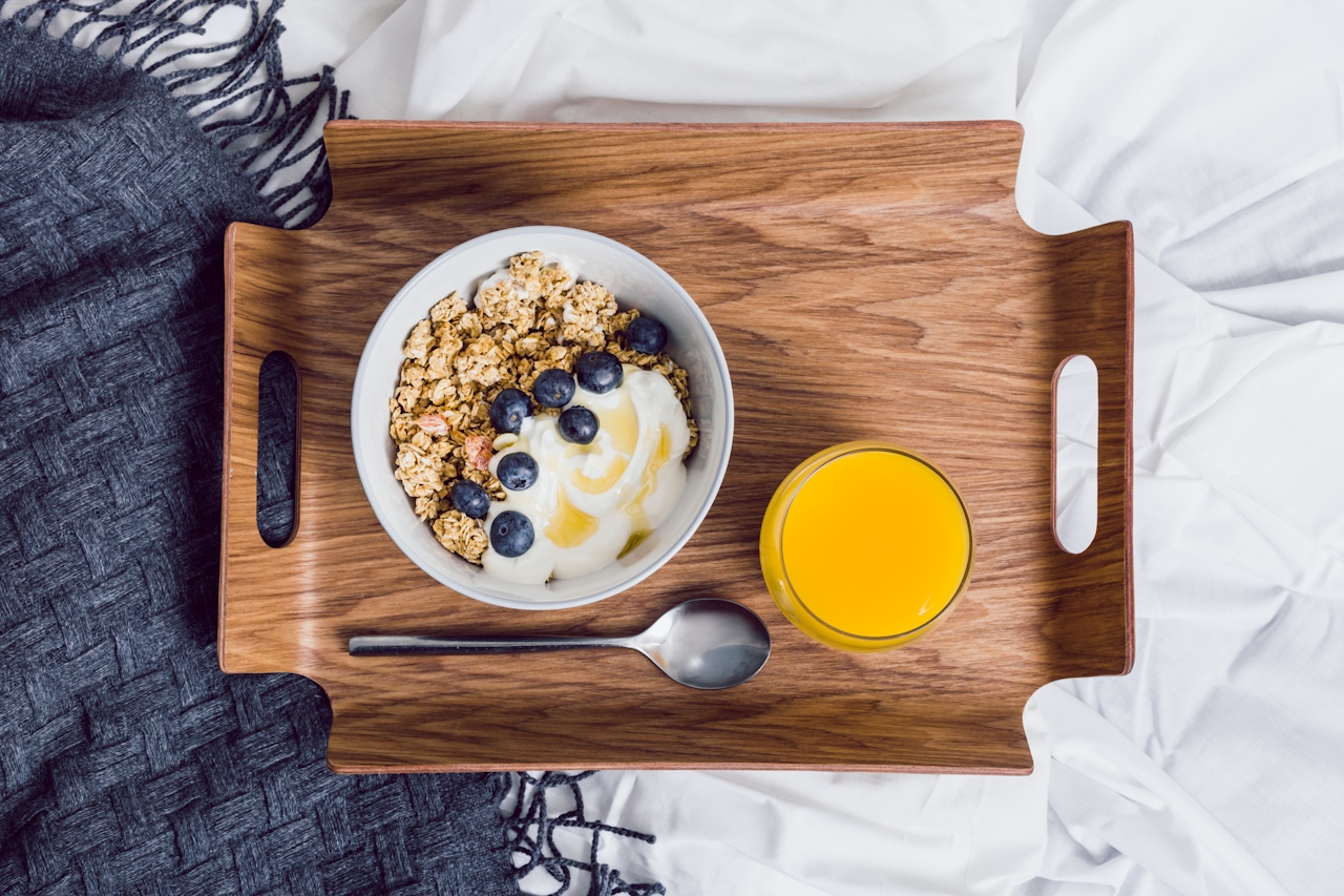 Tracking macros while traveling — when you can't weigh anything